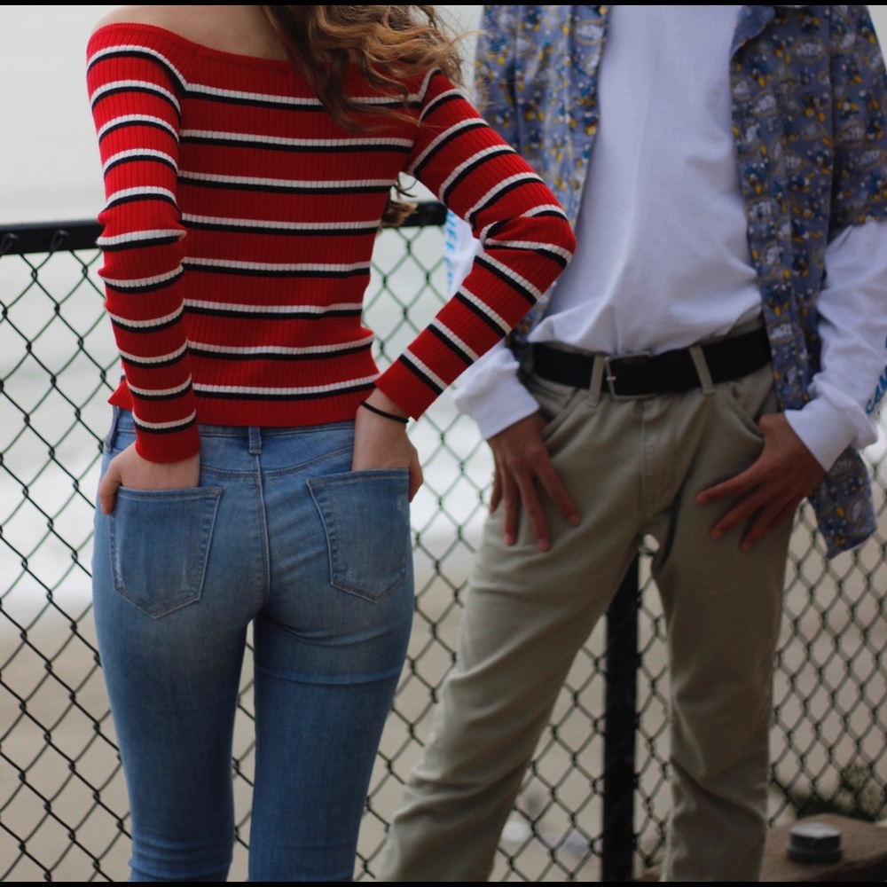 Kendall & Kylie Off the shoulder